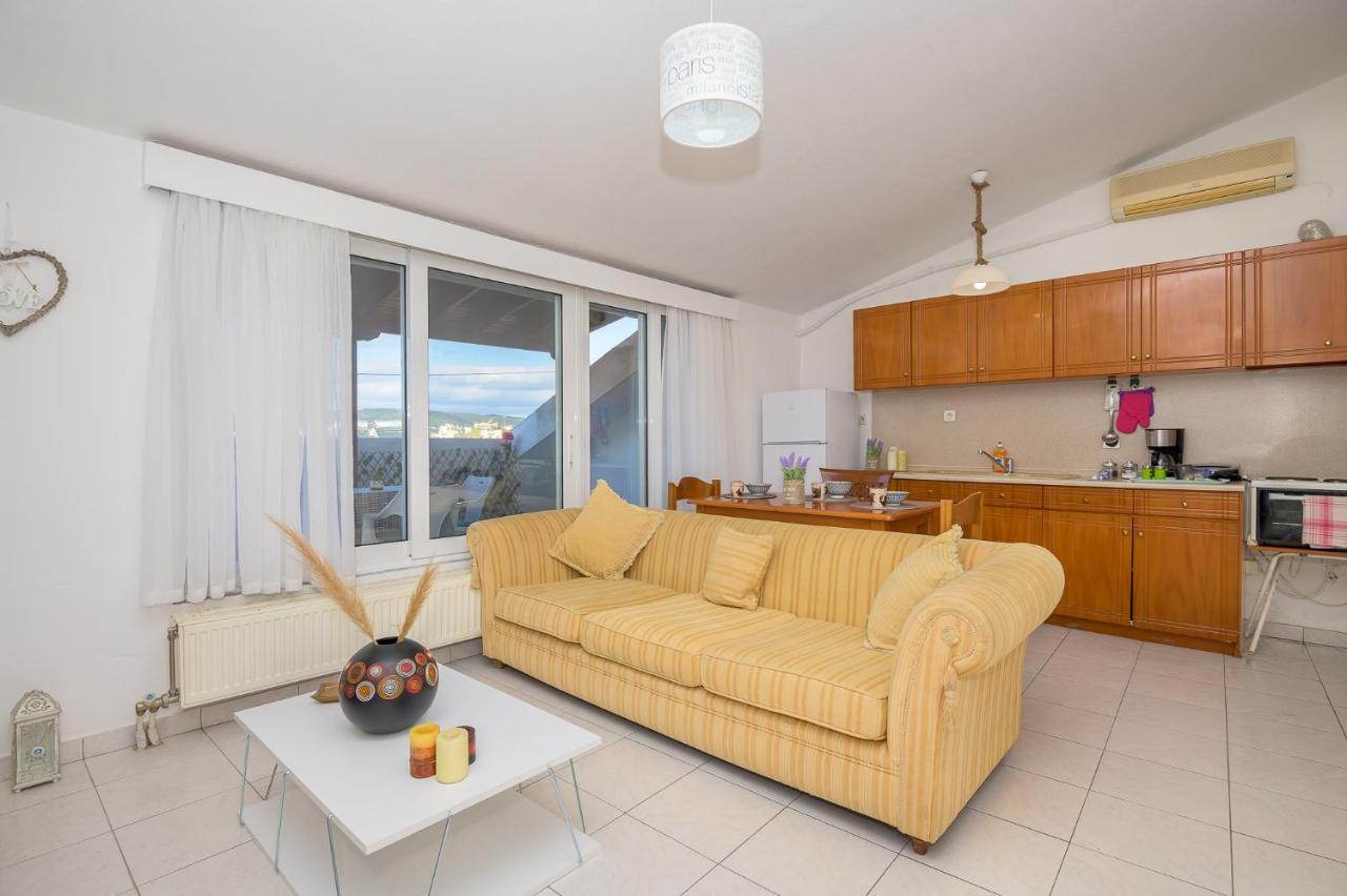 City Melody Apartment With Private Parking Alexandroupoli Bagian luar foto