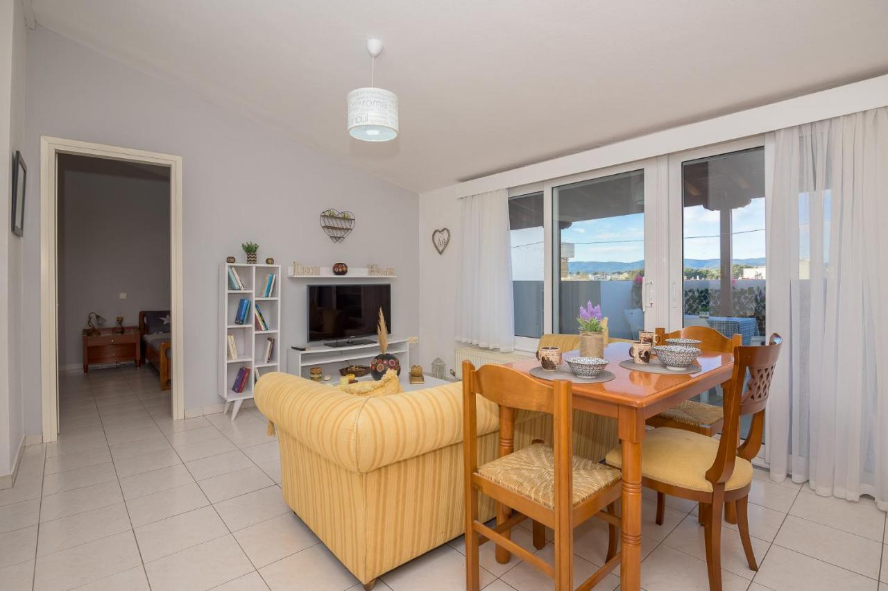 City Melody Apartment With Private Parking Alexandroupoli Bagian luar foto